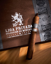 
                      
                        画像をギャラリービューアに読み込む, Drew Estate Liga Privada 10 Seleccíon de Mercado - nextCIGAR
                      
                    