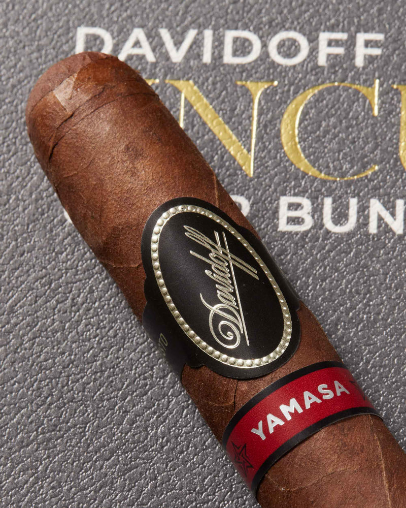 Davidoff Yamasá Robusto Extra Cigar Bundle (Uncut)