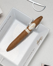 
                      
                        Load image into Gallery viewer, Davidoff Grand Cru Diamemas Finas Limited Edition 2024
                      
                    