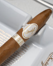 
                      
                        Load image into Gallery viewer, Davidoff Grand Cru Diamemas Finas Limited Edition 2024
                      
                    