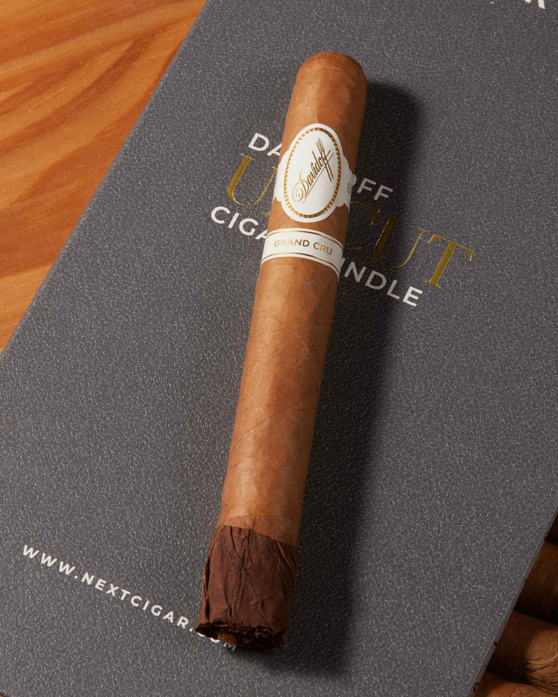 Davidoff Grand Cru Toro Cigar Bundle (Uncut)