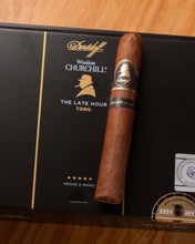 
                      
                        Load image into Gallery viewer, Davidoff Winston Churchill The Late Hour Toro
                      
                    