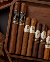 
                      
                        Load image into Gallery viewer, Davidoff Corona Aficionado Selection
                      
                    