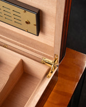 
                      
                        Load image into Gallery viewer, Elie Bleu Classic Woods &quot;Macassar Ebony&quot; Humidor (75 Cigars)
                      
                    