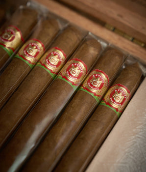 Arturo Fuente Exquisitos - nextCIGAR