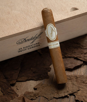 Davidoff Signature Petit Corona - nextCIGAR