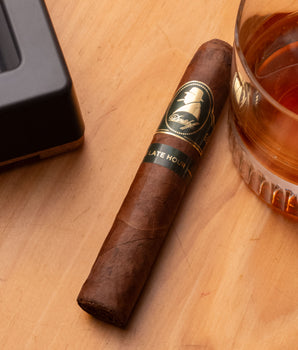 Davidoff Winston Churchill The Late Hour Robusto - nextCIGAR