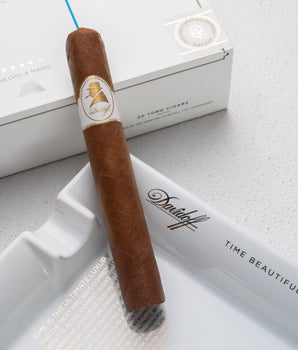 Davidoff Winston Churchill Toro - nextCIGAR