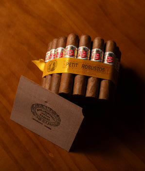 Hoyo De Monterrey Petit Robustos - nextCIGAR