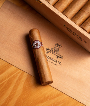 Montecristo Petit Edmundo - nextCIGAR