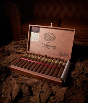 Padrón 1964 Anniversary Imperial Natural